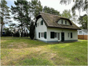 Island of peace Comfortable holiday residence, Glowe